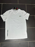 T-shirt under blanc